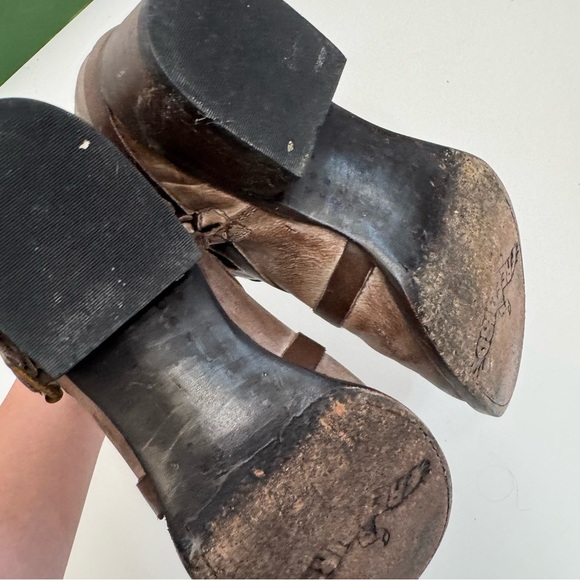 Freebird by Steven Taupe Leather Distressed Sammi Ankle Boots/Booties Size 7 - Picture 8 of 8